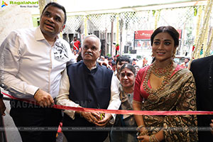 Shriya Saran Launch Mandira by Manepally Jewellery Showroom