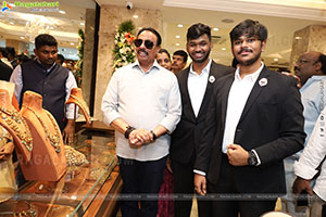 Shriya Saran Launch Mandira by Manepally Jewellery Showroom