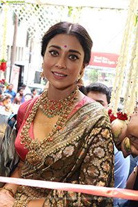 Shriya Saran Launch Mandira by Manepally Jewellery Showroom
