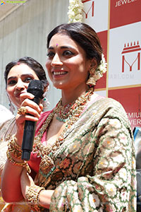 Shriya Saran Launch Mandira by Manepally Jewellery Showroom