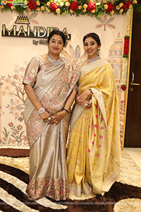 Shriya Saran Launch Mandira by Manepally Jewellery Showroom