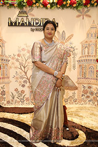 Shriya Saran Launch Mandira by Manepally Jewellery Showroom