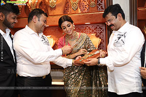 Shriya Saran Launch Mandira by Manepally Jewellery Showroom