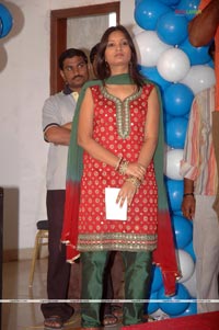 Gopi Gopika Godavari Platinum Disc Function