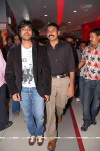 Magadheera Premiere Show