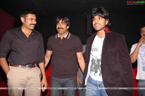 Magadheera Premiere Show