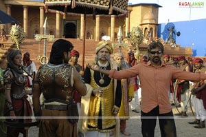 Magadheera Working Stills