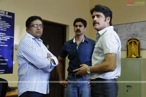 Nagarjuna, Prakash Raj, Poonam Kaur