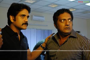 Nagarjuna, Prakash Raj, Poonam Kaur