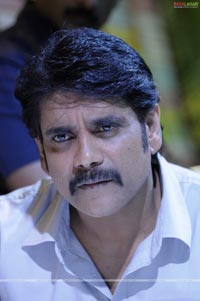 Nagarjuna, Prakash Raj, Poonam Kaur