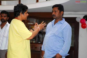 Ala Modalaindi Working Stills