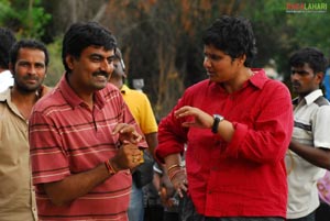 Ala Modalaindi Working Stills