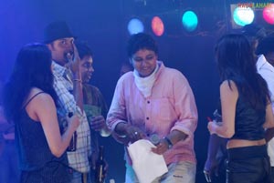 Ala Modalaindi Working Stills