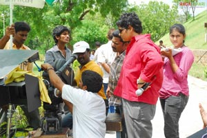 Ala Modalaindi Working Stills