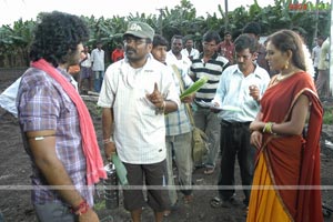 Maavoori Maharshi Working Stills