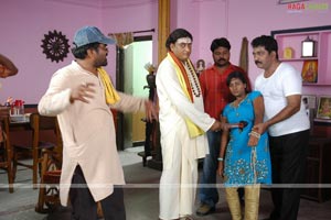 Maavoori Maharshi Working Stills