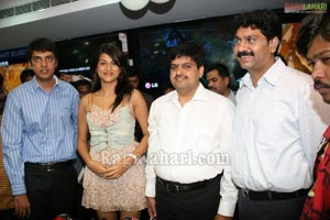 Sradha Das Launches Bajaj Electronics at Chikkadapally