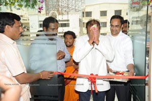 Mohan Babu Launches Denty's at Kondapur