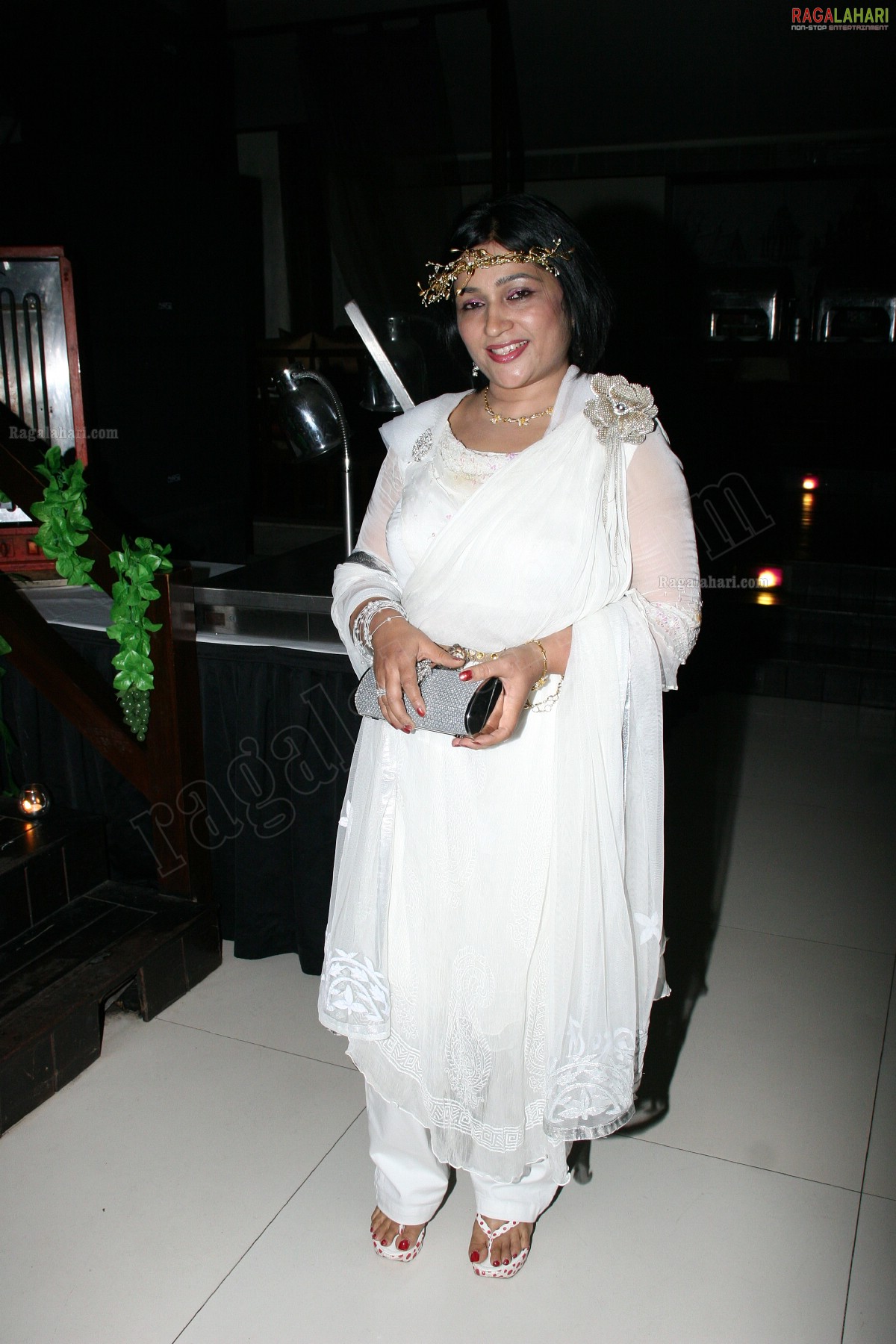 Greek Toga Theme Party by Se La Vie Ladies Club