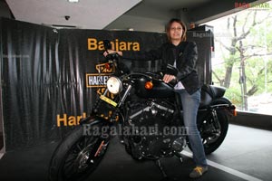 Harley-Davidson Bike Delivery to a Women Rider