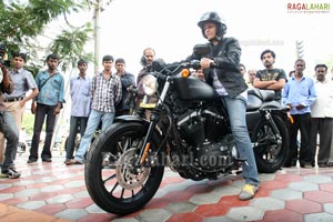 Harley-Davidson Bike Delivery to a Women Rider