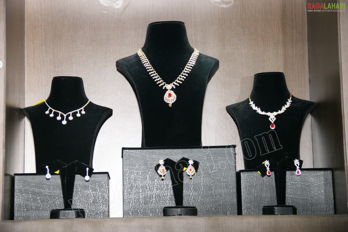 Manepally Designer Diamond Jewellery Section Launch