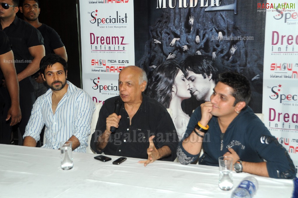 Mukesh Bhat & Imran Hashmi at Gazebo For Murder-2 Promotion