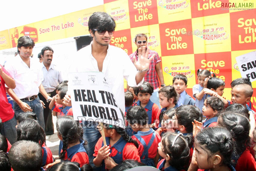 Nikhil at Radio Mirchi's Save The Lake Event