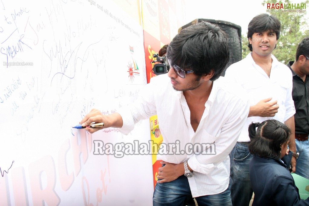 Nikhil at Radio Mirchi's Save The Lake Event