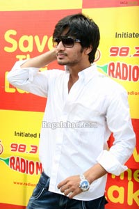 Nikhil at Radio Mirchi's Save The Lake Event