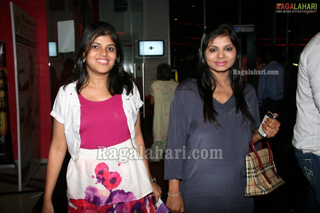 Zindagi Na Milegi Dobara Special Screening by Bisket Srikanth