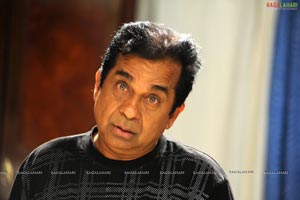 JD Chekravarthy, Brahmanandam, Tara Alisha, Gajala