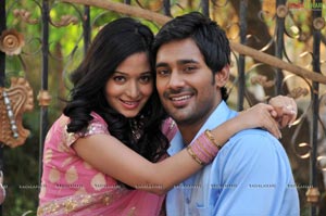 Varun Sandesh, Preetika Rao