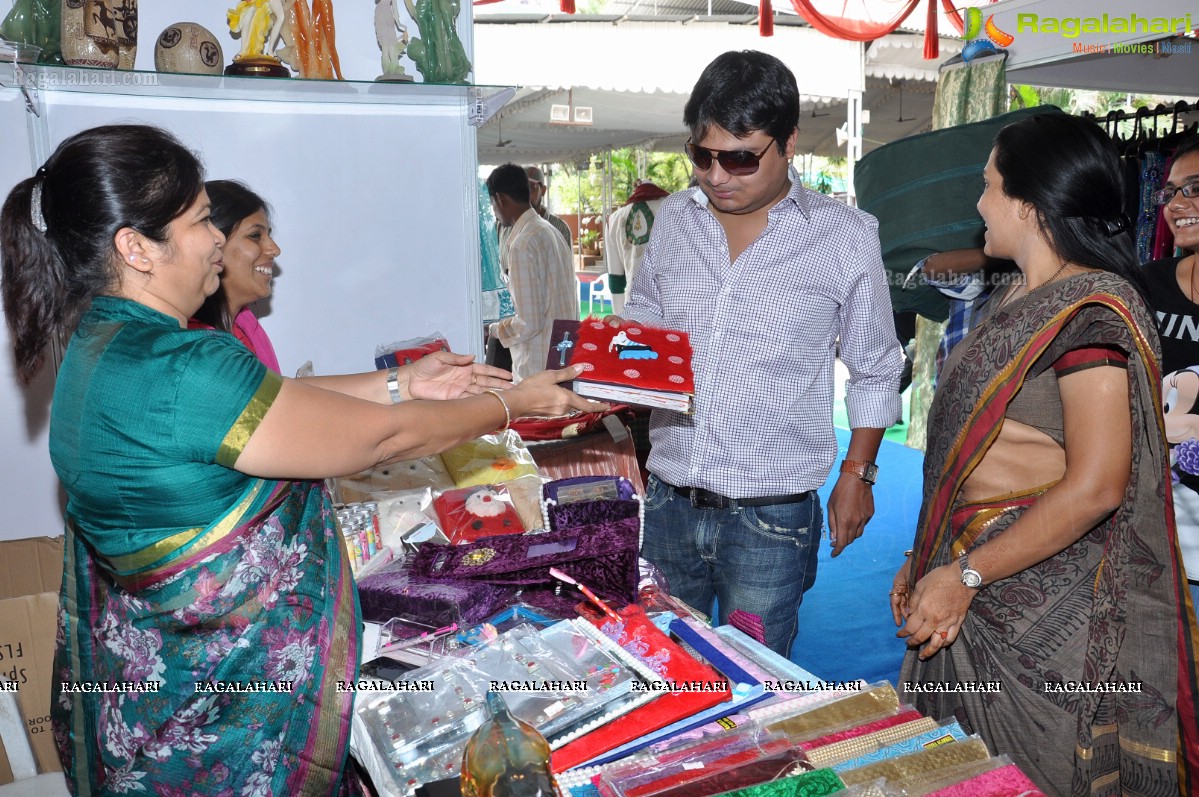 Akritti Monsoon Mela