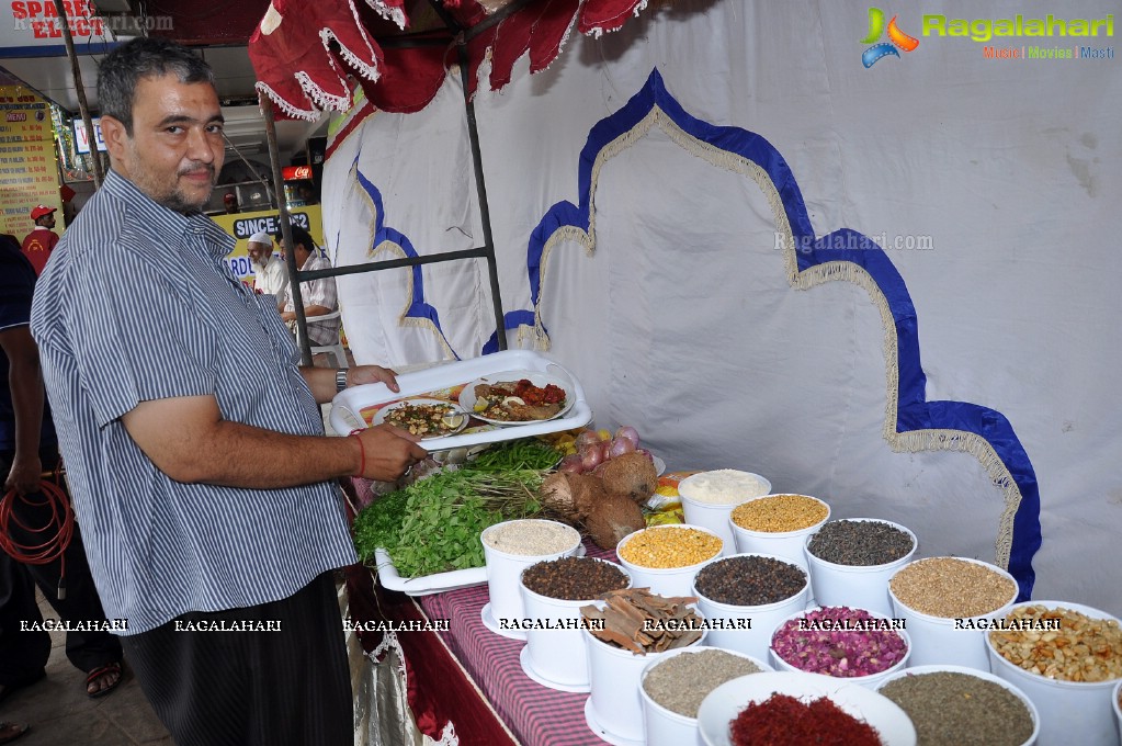 Cafe 555 Presents The Authentic Hyderabad's Haleem