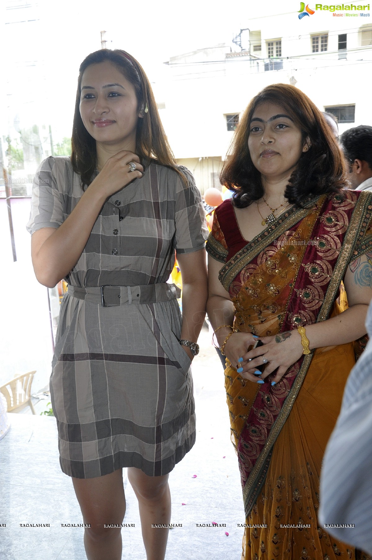 Jwala Gutta launches Colarz Beauty Studio