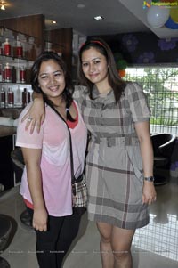 Jwala Gutta launches Colarz Beauty Studio, Hyderabad