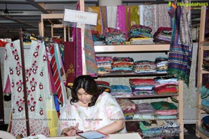 CCAP Aakruthi Vastra 2012 Textile Exhibition at Hyderabad Kamma Sangam HallPhotos