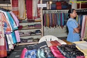 CCAP Aakruthi Vastra 2012 Textile Exhibition at Hyderabad Kamma Sangam HallPhotos