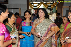 CCAP Aakruthi Vastra 2012 Textile Exhibition at Hyderabad Kamma Sangam HallPhotos