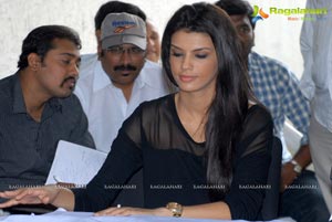 Devudiki Chesinki Manshul Press Meet