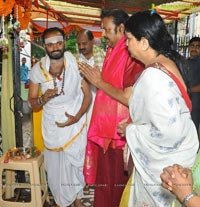 Mohan Babu Guru Purnima Special Pooja with his grand daughters Ariaana and Viviana