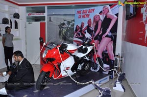 DSK Motowheels The Big Boy Hyosung GT250R in Hyderabad