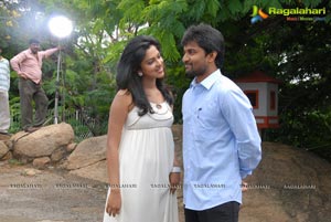 Nani Amala Paul Jandapai Kairaju Muhurat