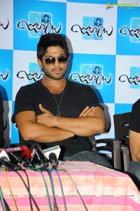 Trivikram Srinivas Julayi Press Meet Photos