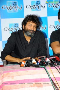 Trivikram Srinivas Julayi Press Meet Photos