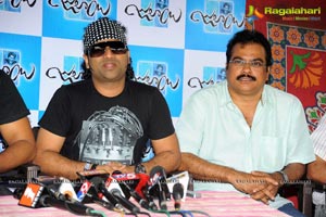 Trivikram Srinivas Julayi Press Meet Photos