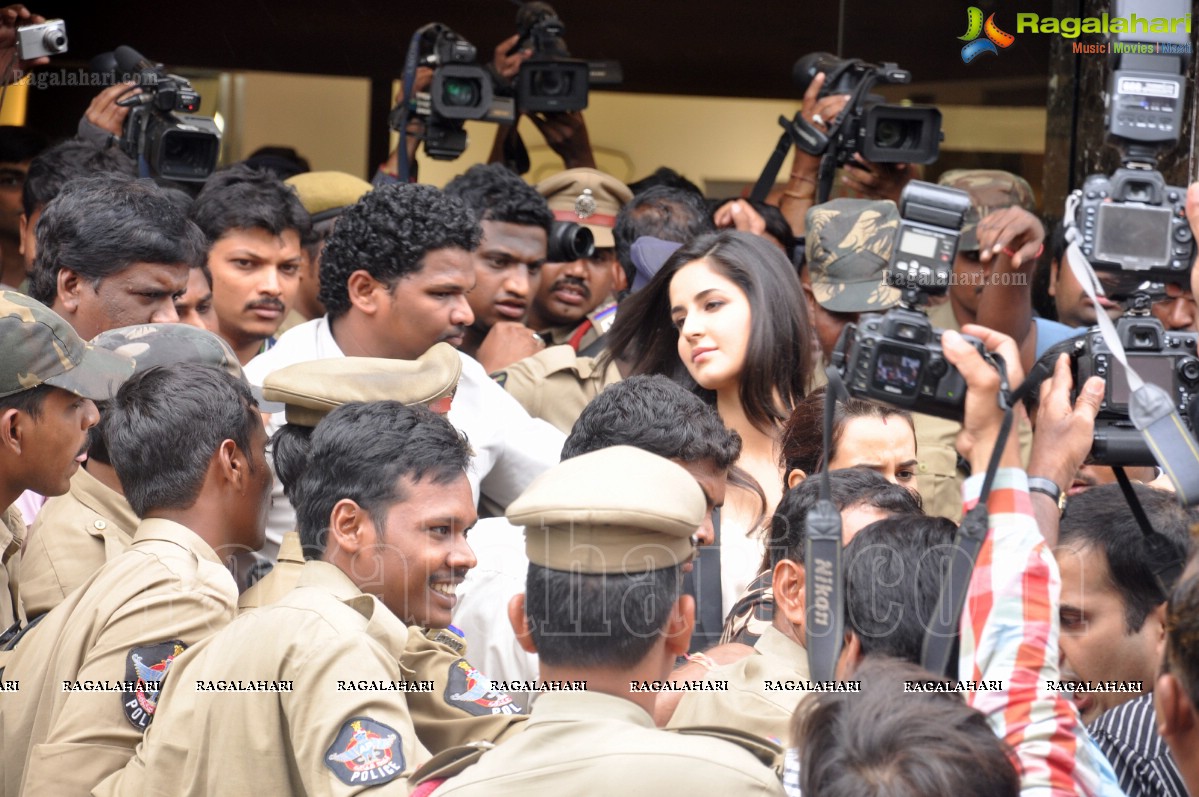 Katrina Kaif visits Gitanjali Jewels, Hyderabad