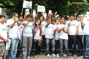 Niti Taylor, Tanish Mem Vayasuku Vacham Promotion Rally Photos