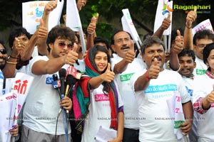 Niti Taylor, Tanish Mem Vayasuku Vacham Promotion Rally Photos